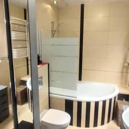 Apartament Kaczewska Dla 2-4 Osob - Salon Z Kuchnia I Sypialnia Gdynia